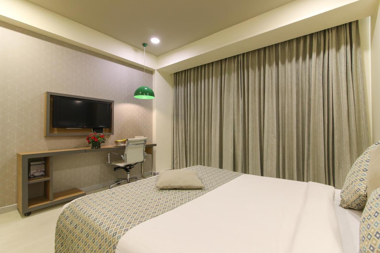 Hotel Icon Select By Bhagini à Bangalore Extérieur photo